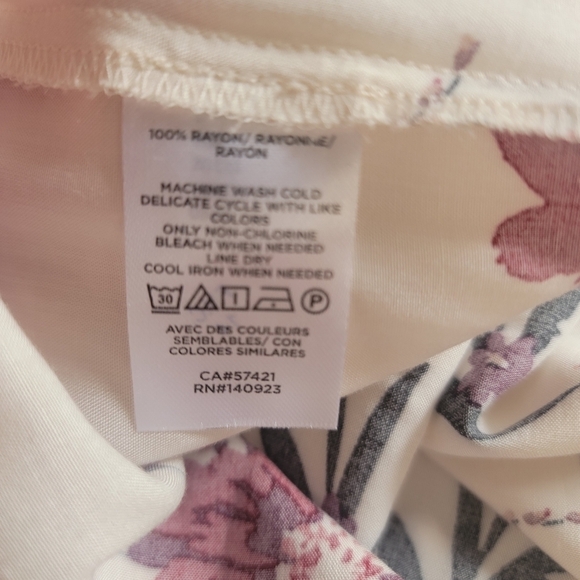 NWT LOFT Floral Long Sleeve Top LP - Picture 6 of 6